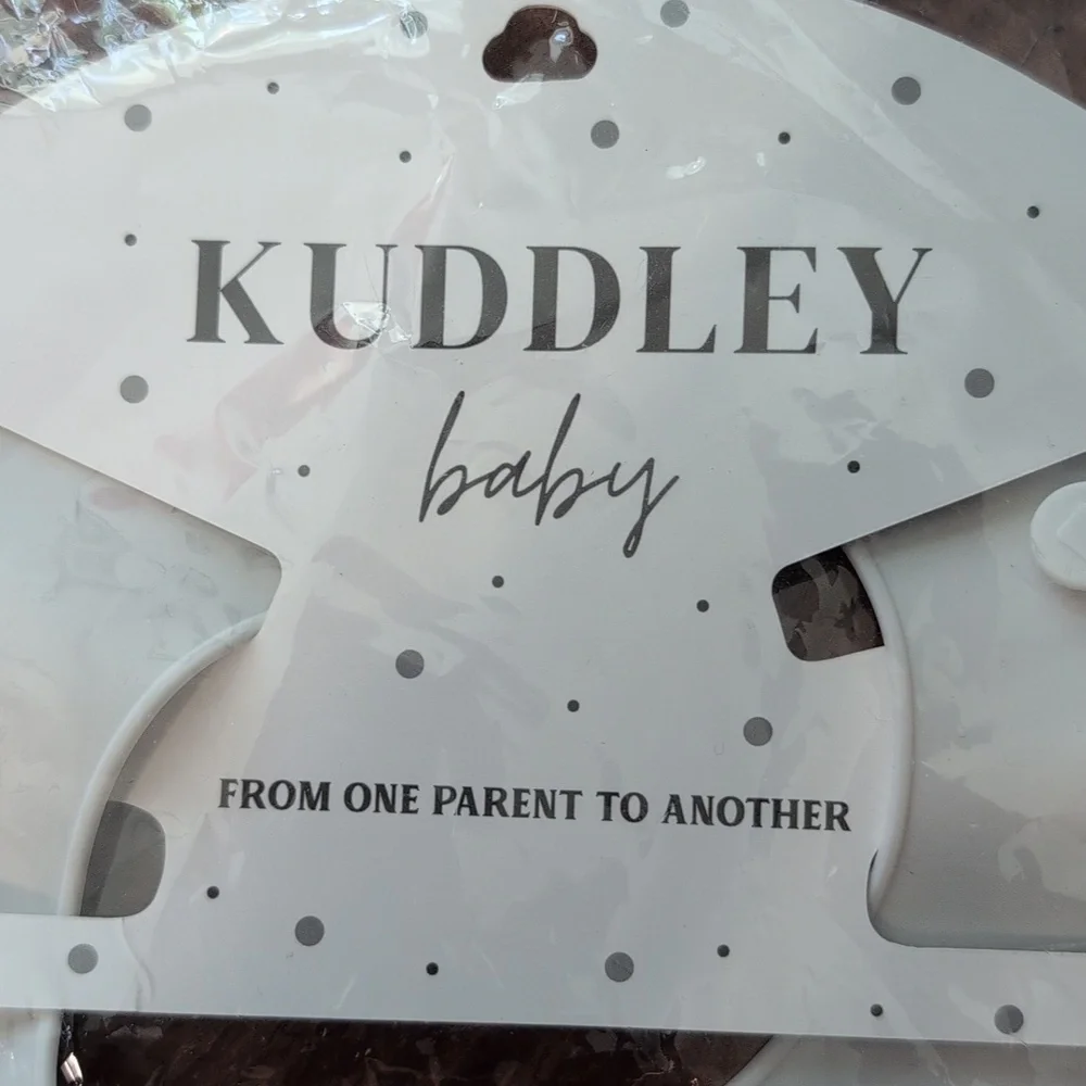 Baby * Toddler Silicone Bib * Kuddley Baby * Brand New In PKG * Food Safe *